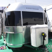 美国Airstream清风国际拖挂式A型房车